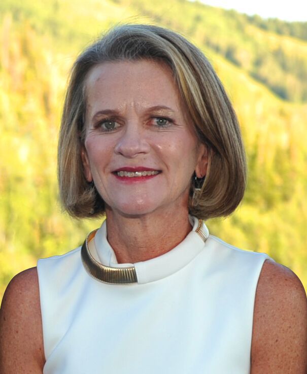 Jennifer Schubert-Akin